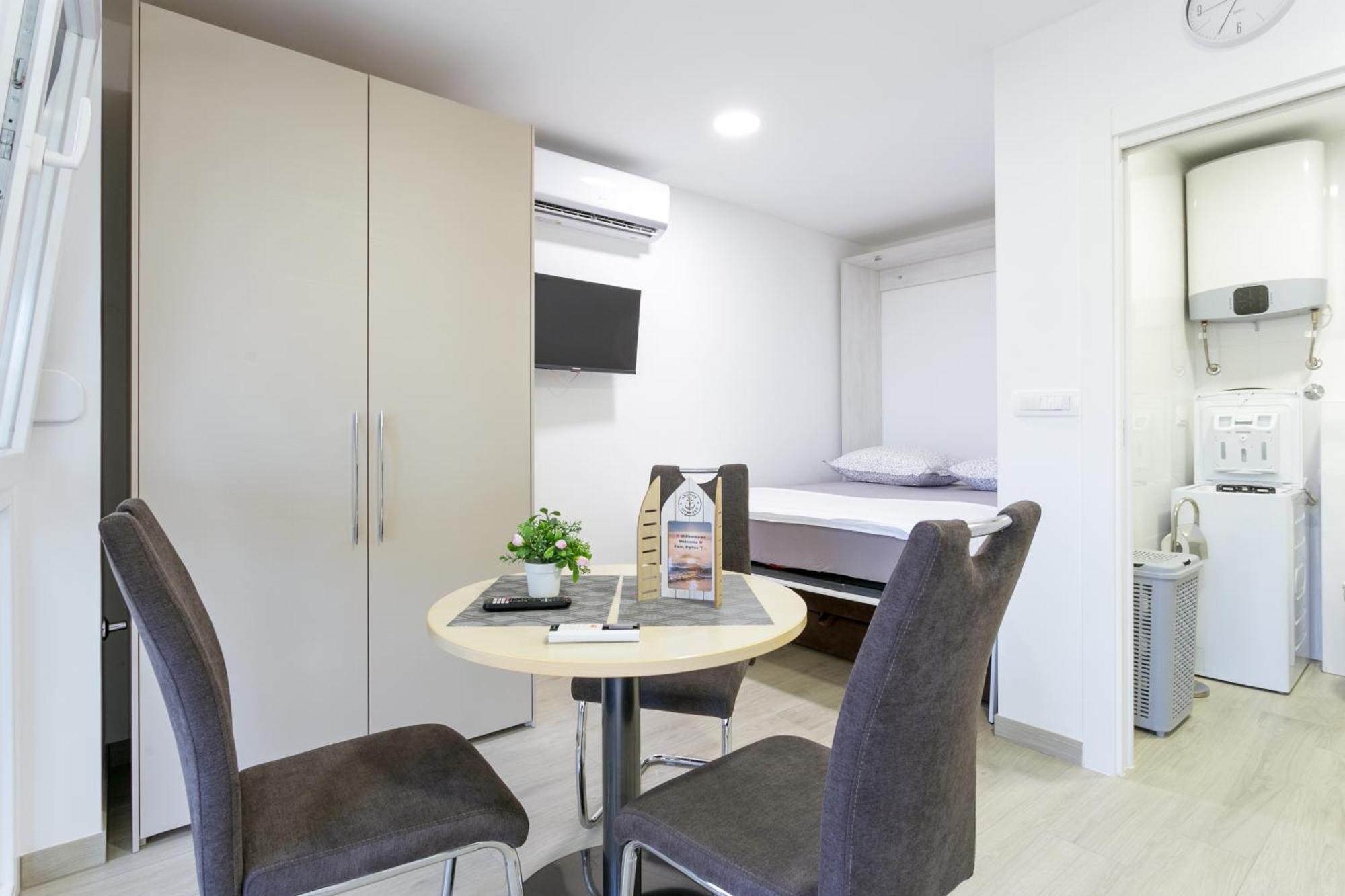 With A Parking Space Stobrec, - 23476 Apartman *