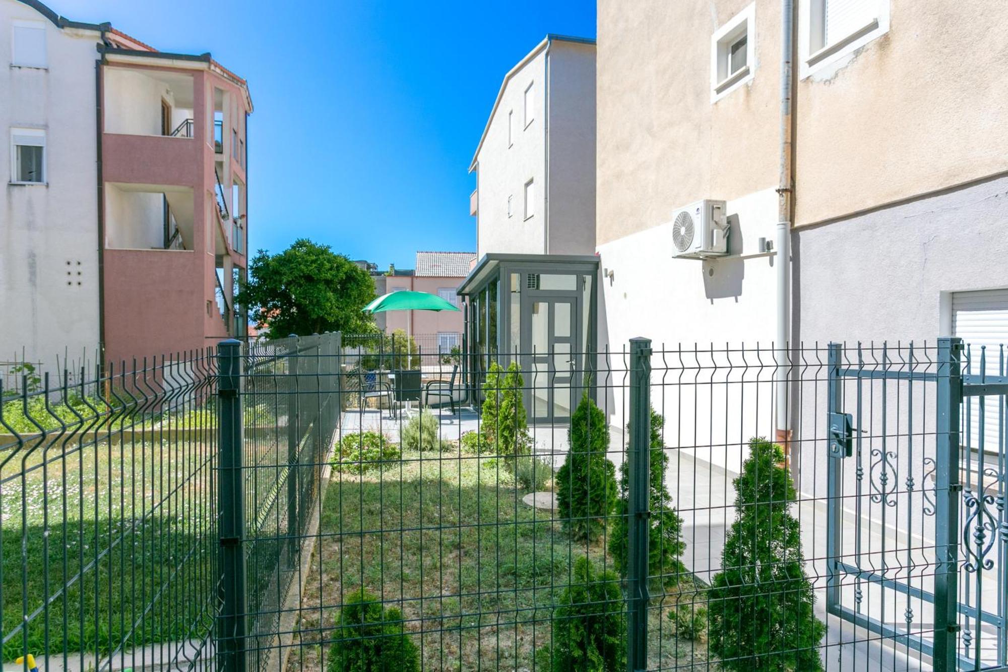 With A Parking Space Stobrec, - 23476 Apartman *
